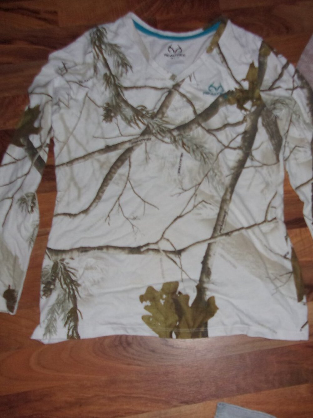 camo camouflage womens size medium tee t shirt white tree  gorpcore